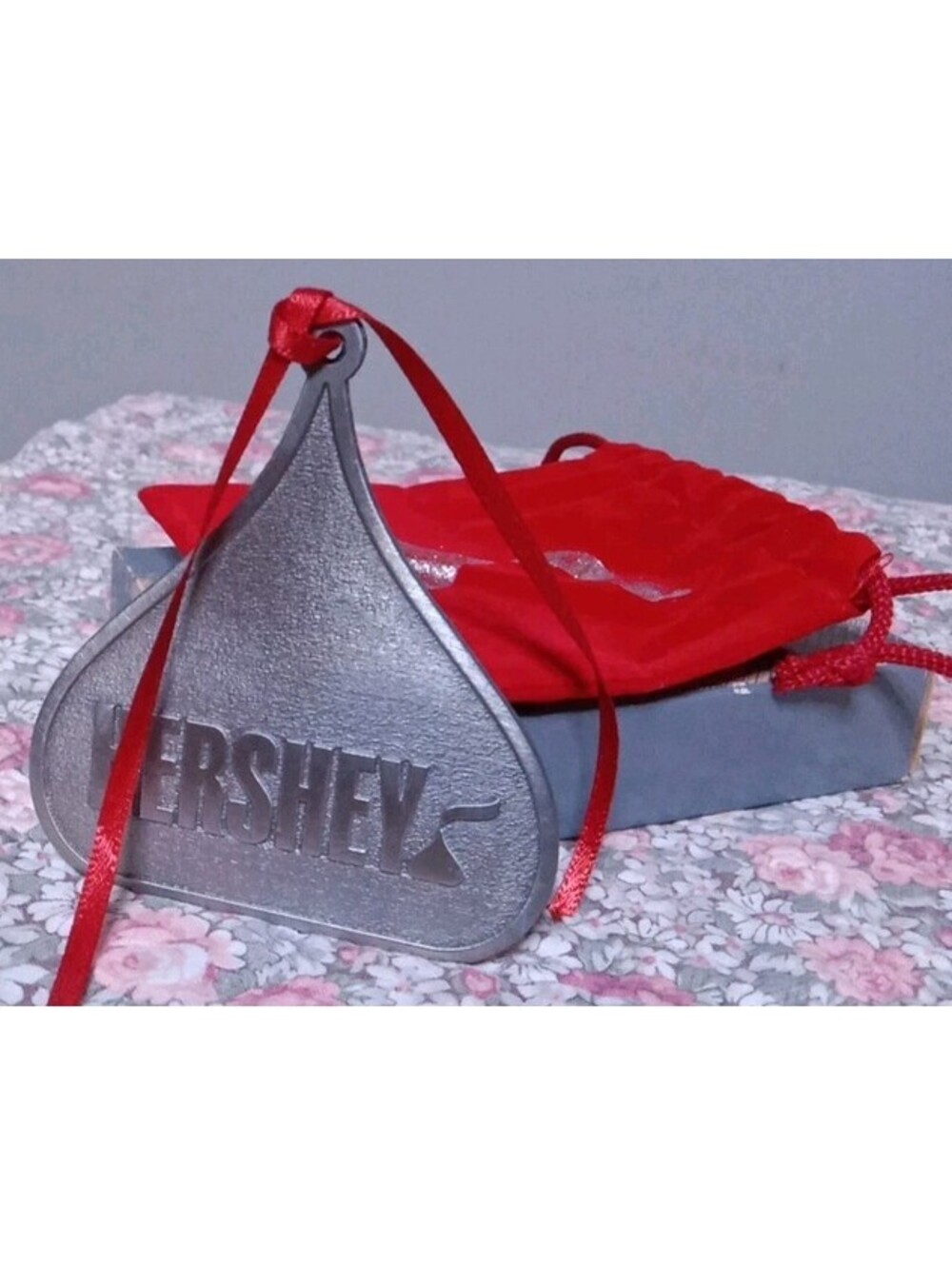 Hershey's Kiss Christmas ornament, collectible 2021 Pewter